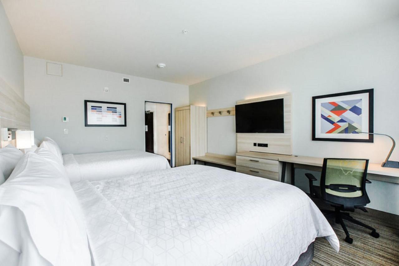 Holiday Inn Express & Suites Edmonton N - St Albert By Ihg Saint Albert Buitenkant foto